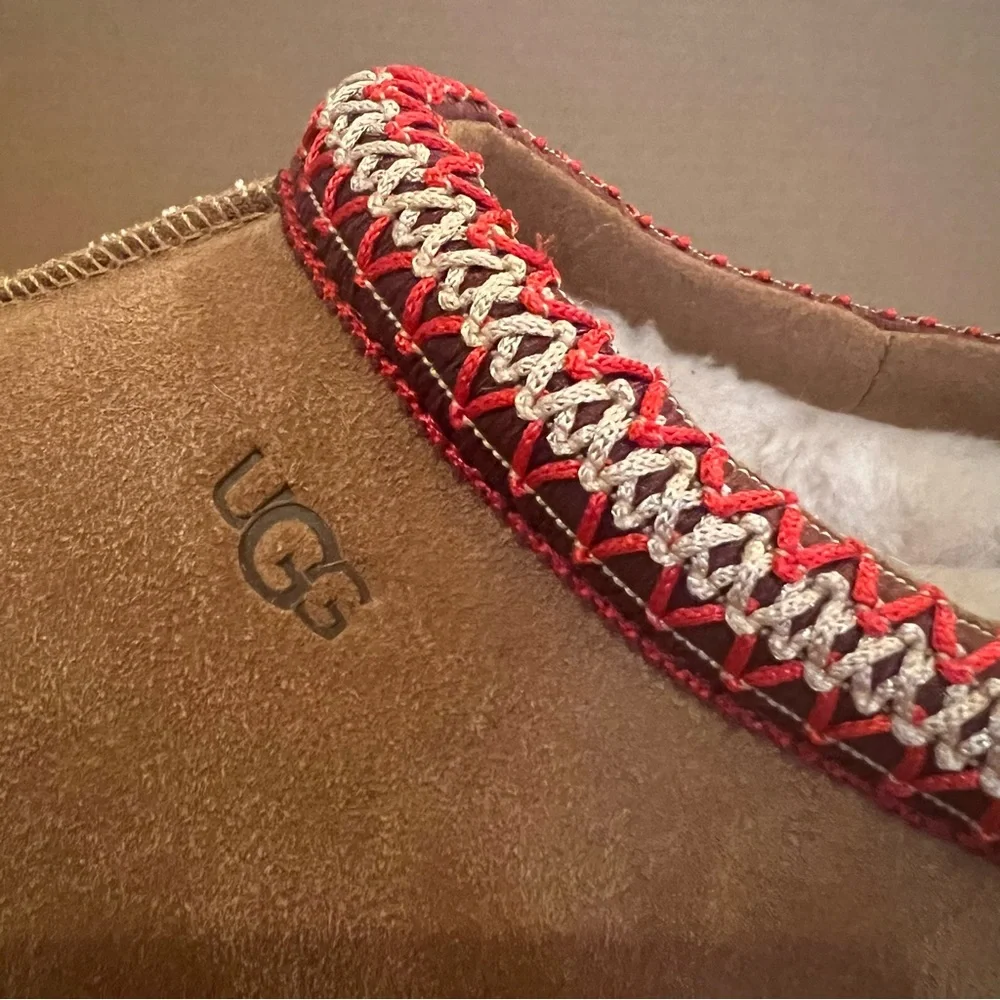 NWT UGG Tazz Slippers Chestnut Size Big Kids Y5/Women’s 7 - Picture 8 of 16